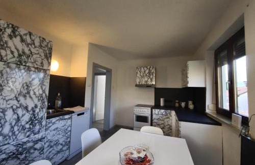 Hoetting House | Spacious Room in Modern Flat
