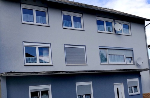 Roedental Apartment | Spacious Schmück vacation apartment with free WiFi and lots of facilities