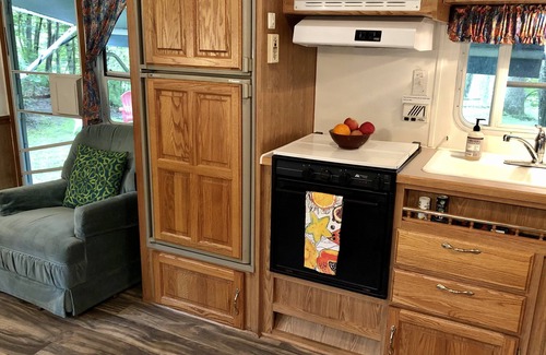 Smyrna House | Spacious, Secluded RV On Private Lake with Own Access