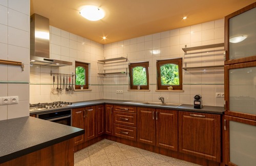 Vilvoorde Apartment | Spacious studio apartment on first floor - Terrace, 1 bedroom, 2 WCs