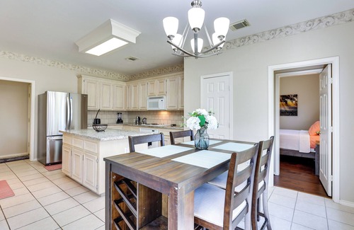 Sugar Land House | Spacious Sugar Land Home w/Yard & Pool Access!