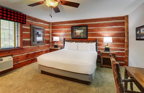 Johnston Hotel | Spacious Suites with Fireplaces Available! Perfect Des Moines Family Stay