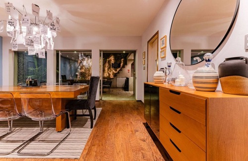 Anahuac House | Spacious Three-Story Home w/Rooftop Dining Space