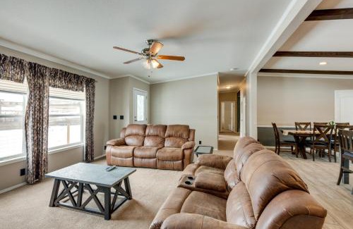 Cebolla House | Spacious Tierra Amarilla Ranch House with Deck!