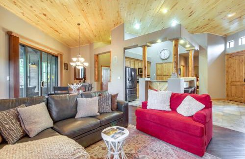 Torreon House | Spacious Torreon Cabin with Deck and Gas Grill!