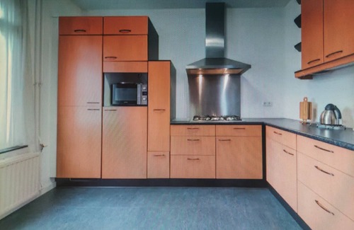 Sittard Apartment | SPACIOUS TOWER APARTEMENT IN CENTRE SITTARD. Free privat parkinglot.