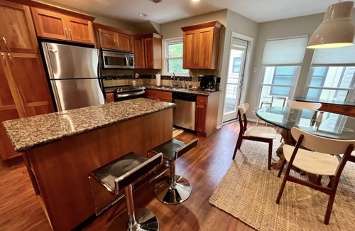 Clarksville House | Spacious Townhouse in Clarksville/Old West Austin