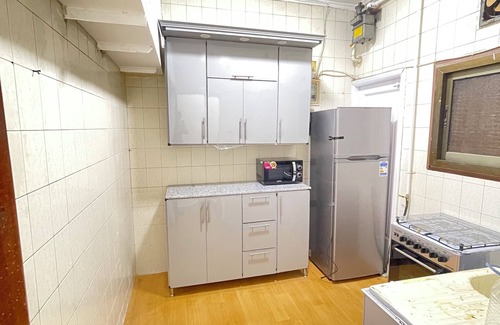 Al Manial Apartment | Spacious Trqnuil 4-bedroom apartment in charming Almanial with WiFi, AC