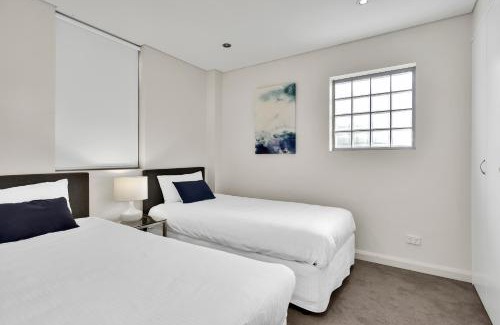 St. Leonards Apartment | Spacious Two bedroom apartment - St Leonards AL25
