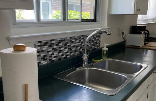 Guildwood Apartment | Spacious two bedroom main floor suite in Guildwood