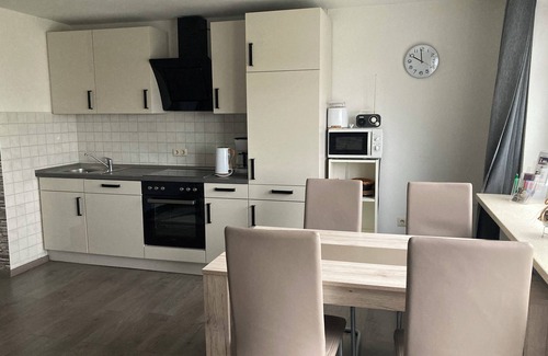 Großheide House | Spacious vacation home for up to 8 people very close to the North Sea coast