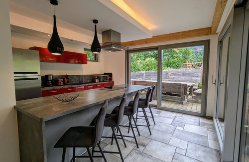 Ban-de-Laveline Cottage | Spacious villa with spa and pool table, WiFi, private parking