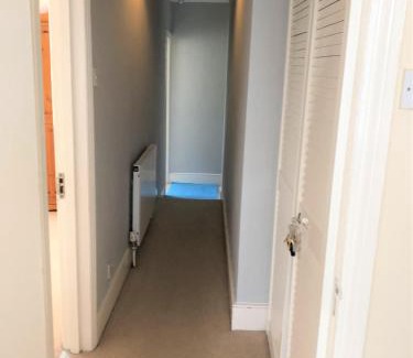 North Acton Apartment | Spacious West London 2 Bedroom Apartment