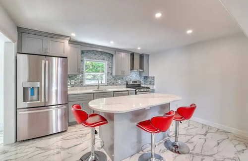 Westtown House | Spacious Westtown Home, Firepit, Up to 10 Guestnn