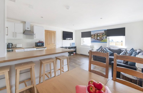 Tillicoultry House | Sparkling Clean Fabulous views of Stirling Castle