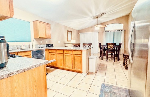 Silverado Ranch House | Sparkling Home Book Now! Minutes from AP & LV Strip!