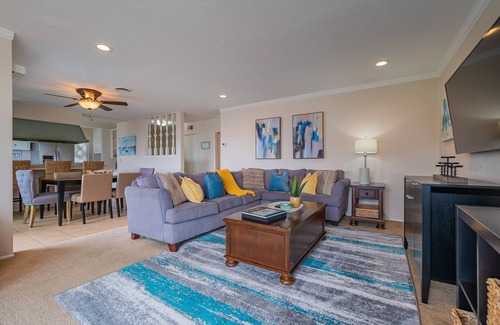 San Clemente Condo | Sparkling Ocean view, 3 min Walk to Beach, pier, downtown, 3 patios, central air