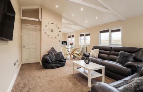 Icklesham House | Sparrows Den Lodge