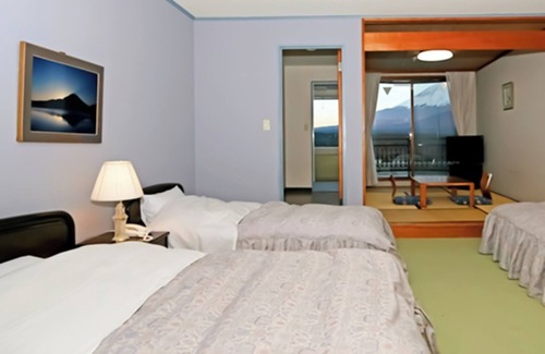 Fujikawaguchiko Hotel | Special JapaneseWestern small roompanoramic view of Mt Fuji Lake Shoji/Minamitsurugun Yamanashi