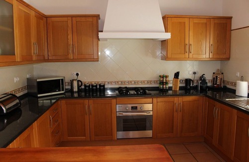 Aljezur Villa | Special villa, in a private location, heated pool, cable TV, high speed fibre
