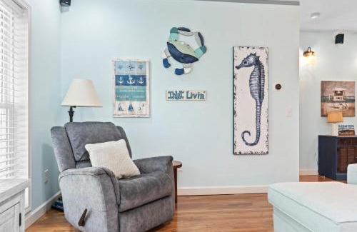 Garden City House | Spectacular Beach House! Arcade Games & Hot Tub! Sleeps 12!