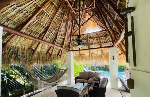 Iztapa House | Spectacular Beach House in Pergolas del Mar