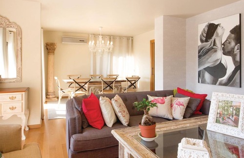 Montalvo House | Spectacular bright and spacious cottage in a beautiful and clear environment.