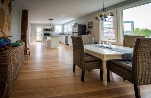 Corea Cottage | Spectacular Corea Harbor Views and fully renovated