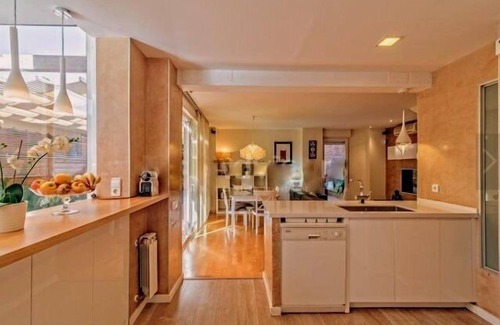 Tiana House | Spectacular duplex near Barcelona and beach