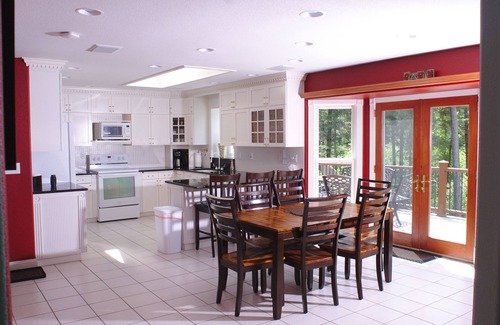 Hamburg House | Spectacular Garden Chalet close to Rib Mountain