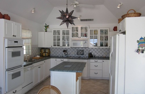 Gambier House | Spectacular Luxury Beach Villa With Private Pool