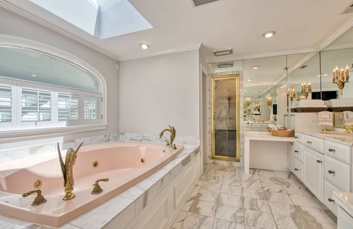 Fletcher House | Spectacular mountain retreat with a private pool, hot tub & amazing views
