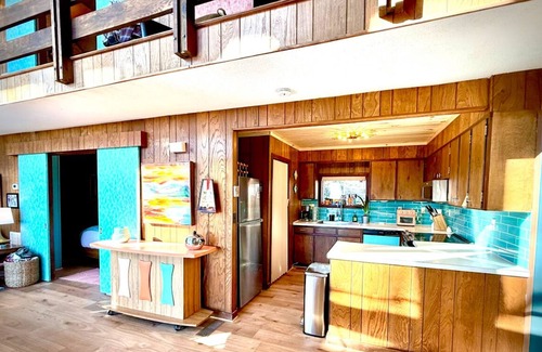 Dan River House | Spectacular Mountain Retreat- Serene Views!- The Groovy Groundhog