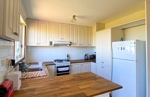 Coronet Bay House | Spectacular ocean, mountain and farm views at Karinya Beach House