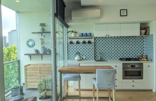 St Kilda Apartment | Spectacular Sunset Hideaway BestView St Kilda boutique self-contained luxury apartment