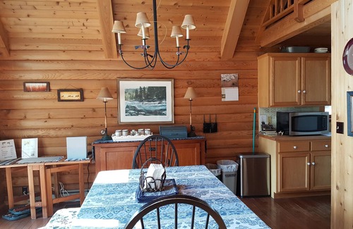 Cameron Cabin | Spectacular views and easy access to Fly Fishing on the Madison River