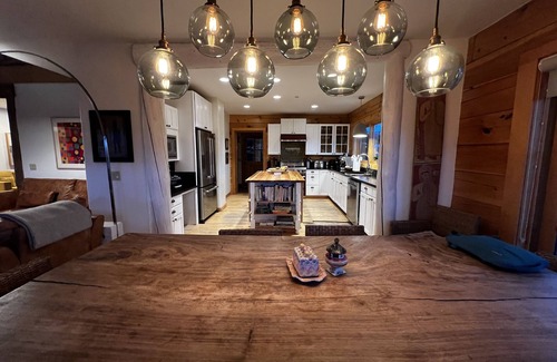 Basalt Cabin | Spectacular views from rooms, deck & hot tub. Walk to historic downtown Basalt!