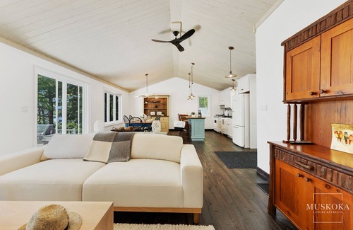 Rosseau House | Spectacular views of beautiful Lake Rosseau!