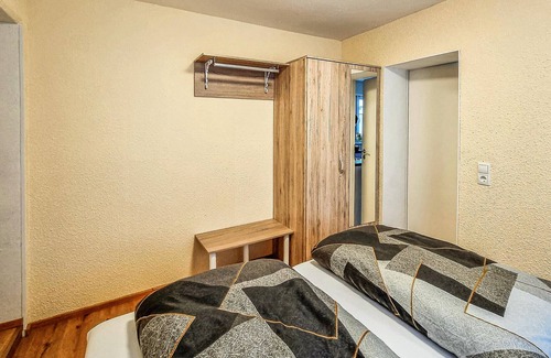 Siegmundsburg Apartment | Spend a relaxing vacation close to nature in this appealing vacation apartment.