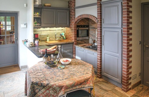 Ravieres House | Spend an unforgettable vacation with your loved ones in this comfortable vacation home!