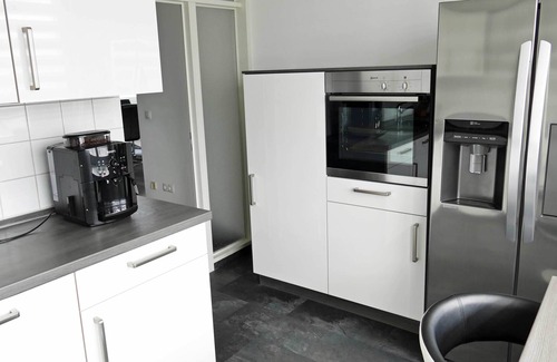 Pfingstweide Apartment | Spend the night in a high-quality ambience