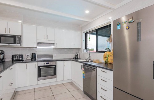 Woorim House | Splash and Relax on Fairway