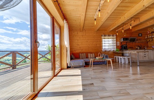 Czarny Dunajec House | Spokój z Widokiem by Interhome