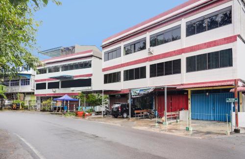 Tanjung Pinang Hotel | SPOT ON 92053 Bagus Stay