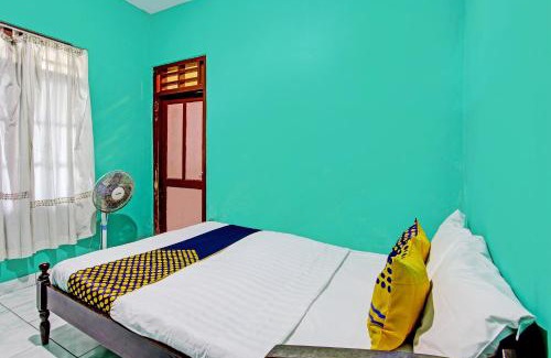 Kretek Hotel | SPOT ON 92873 Losmen Parikesit