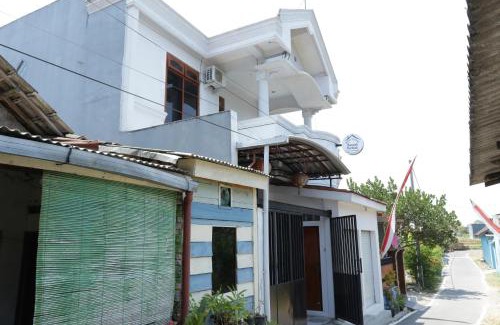 Blitar Hotel | SPOT ON 93189 Rumah Berkah Syariah