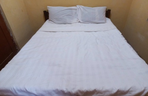Purwokerto Hotel | SPOT ON 93539 Juan Guest House