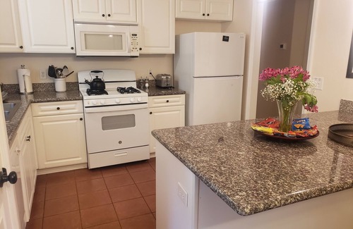 New Bern House | Spotless, comfortable and safe. Great location with excellent kitchen + backyard