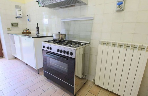 Mercatello sul Metauro Villa | Sprawling Villa Escape w/Pool