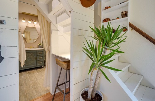 Spring Branch Cabin | Spring Branch Vacation Rental w/ Hot Tub & Pool!